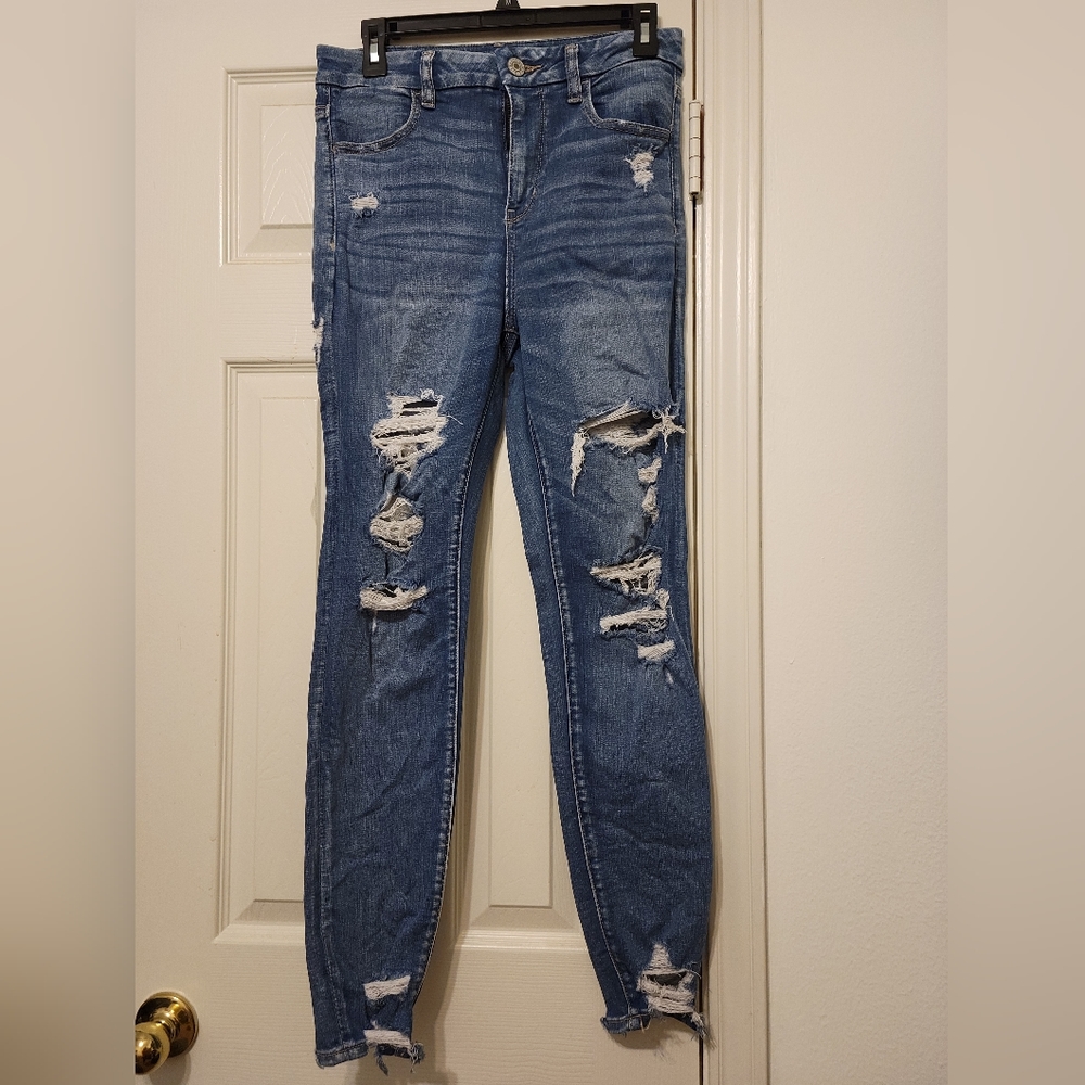High Wasted Skinny Jeans w/ Shreds